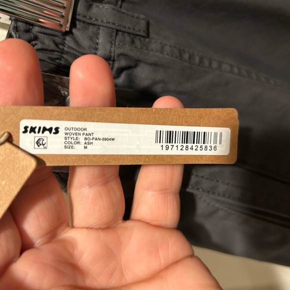 NWT Skims Outdoor Woven Pant in Ash Effortlessly Chic Cool , size M - Picture 9 of 13